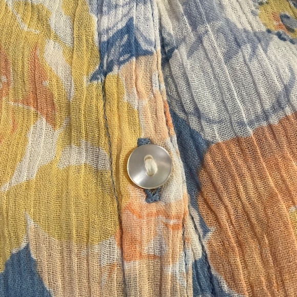 Chaps light pastel blouse size M - Picture 3 of 6